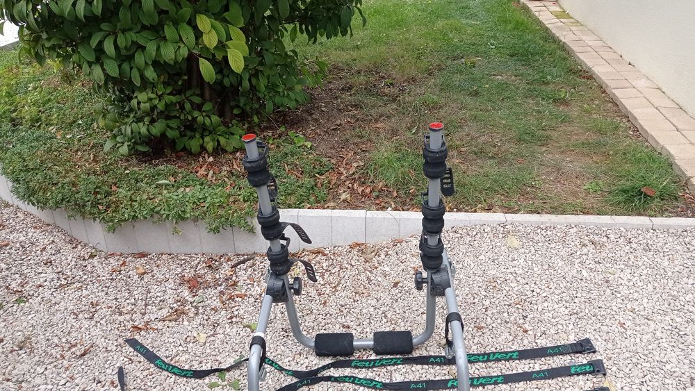 Porte v&eacute;los Bricolage