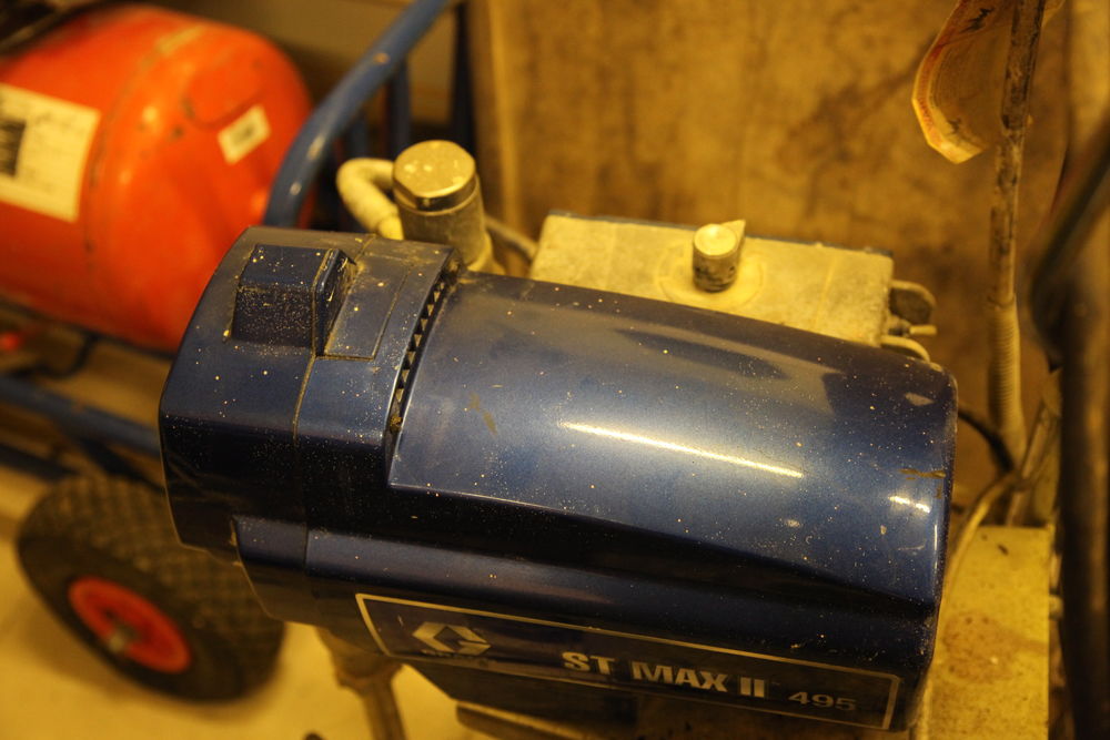 STATION DE PEINTURE SUR ROUE ET MOTEUR ELECTRIQUE
Jardin