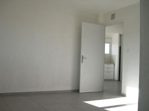  Appartement  louer 4 pices 82 m