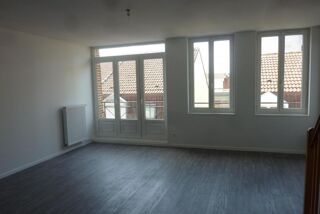 Appartement à louer 2 pièces 61 m²