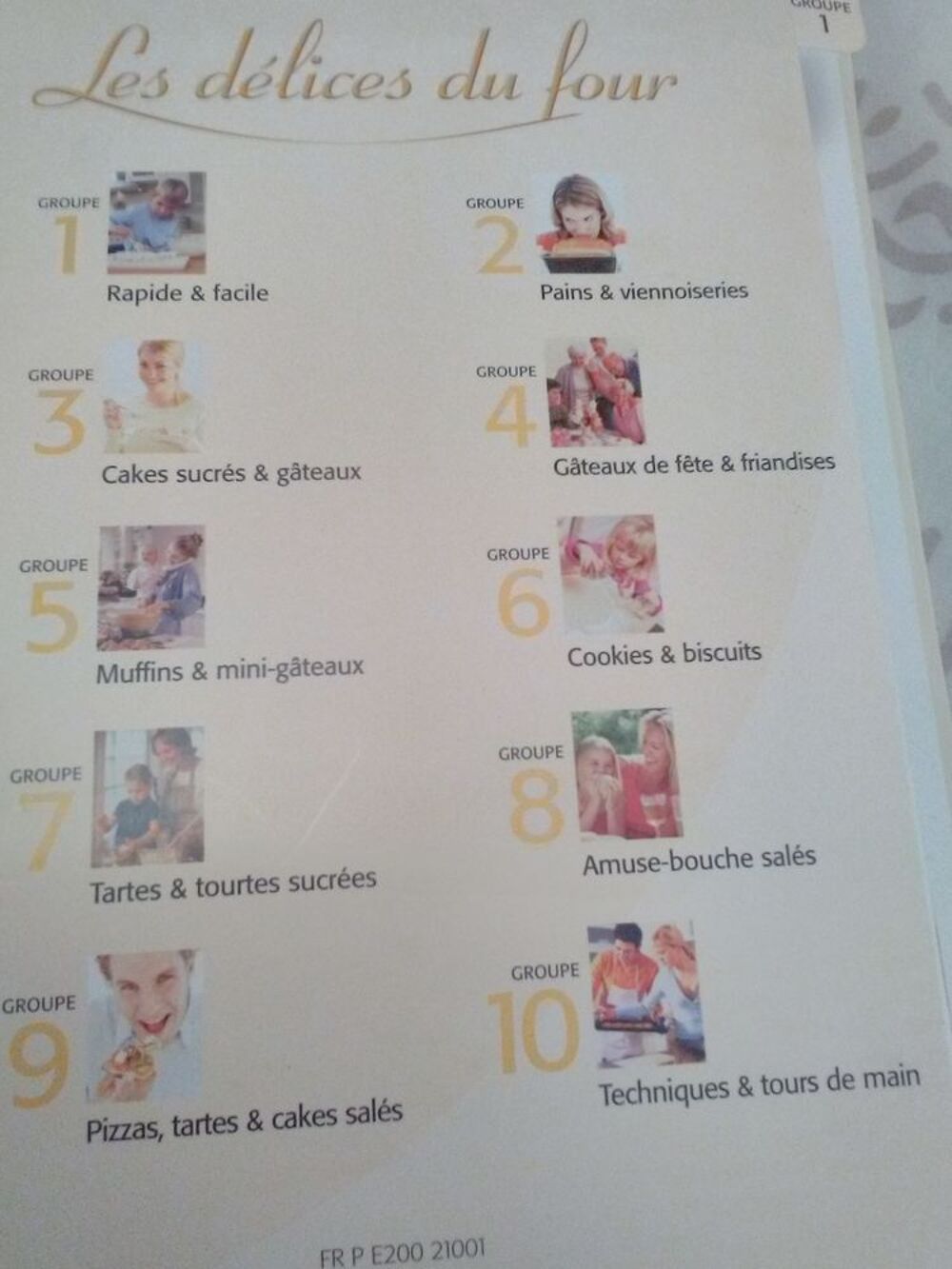 8 petits classeurs de patisseries, viennoiseries, cakes, etc Livres et BD