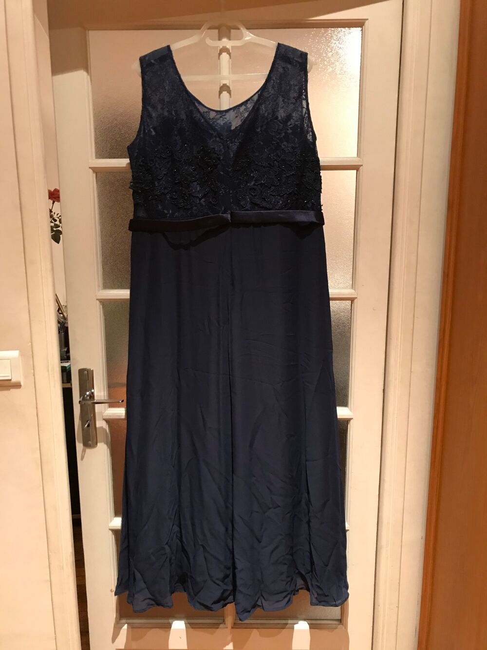 1 robe longue 1 Djellaba
Vêtements