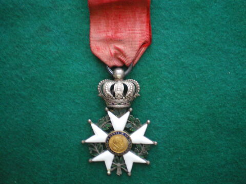 Ordre de la Légion d'Honneur - Chevalier. 150 Caen (14)