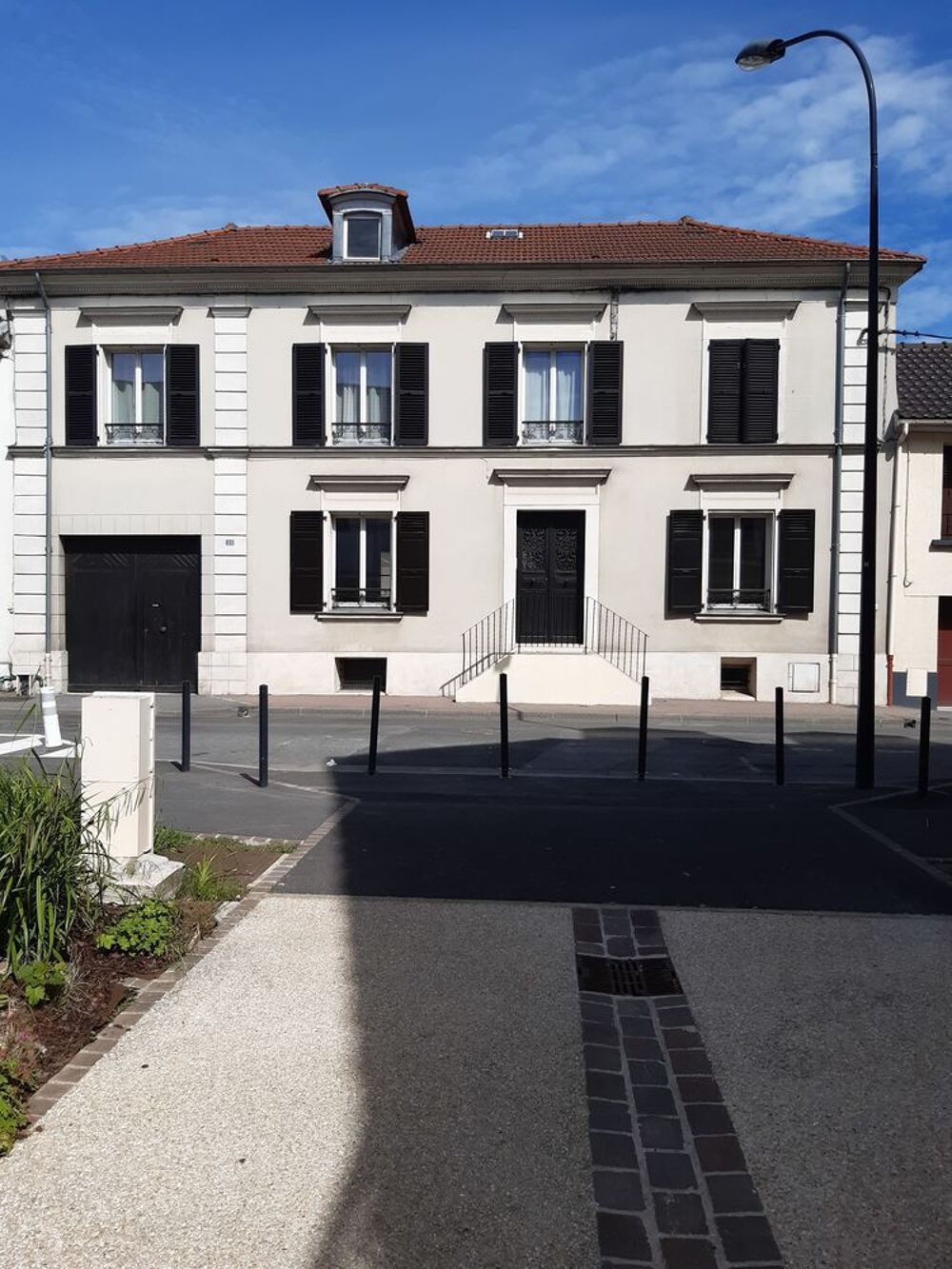 Vente Appartement Montfermeil ? Logement rdc T5 avec jardin + 2 bureaux et jar Montfermeil