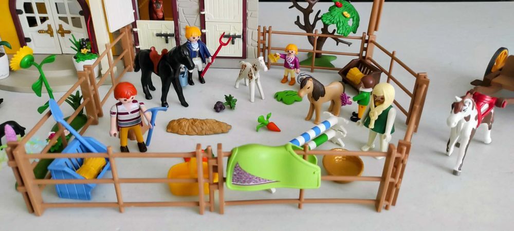 Playmobil Country 5221 Grand Haras box chevaux et enclos Jeux / jouets