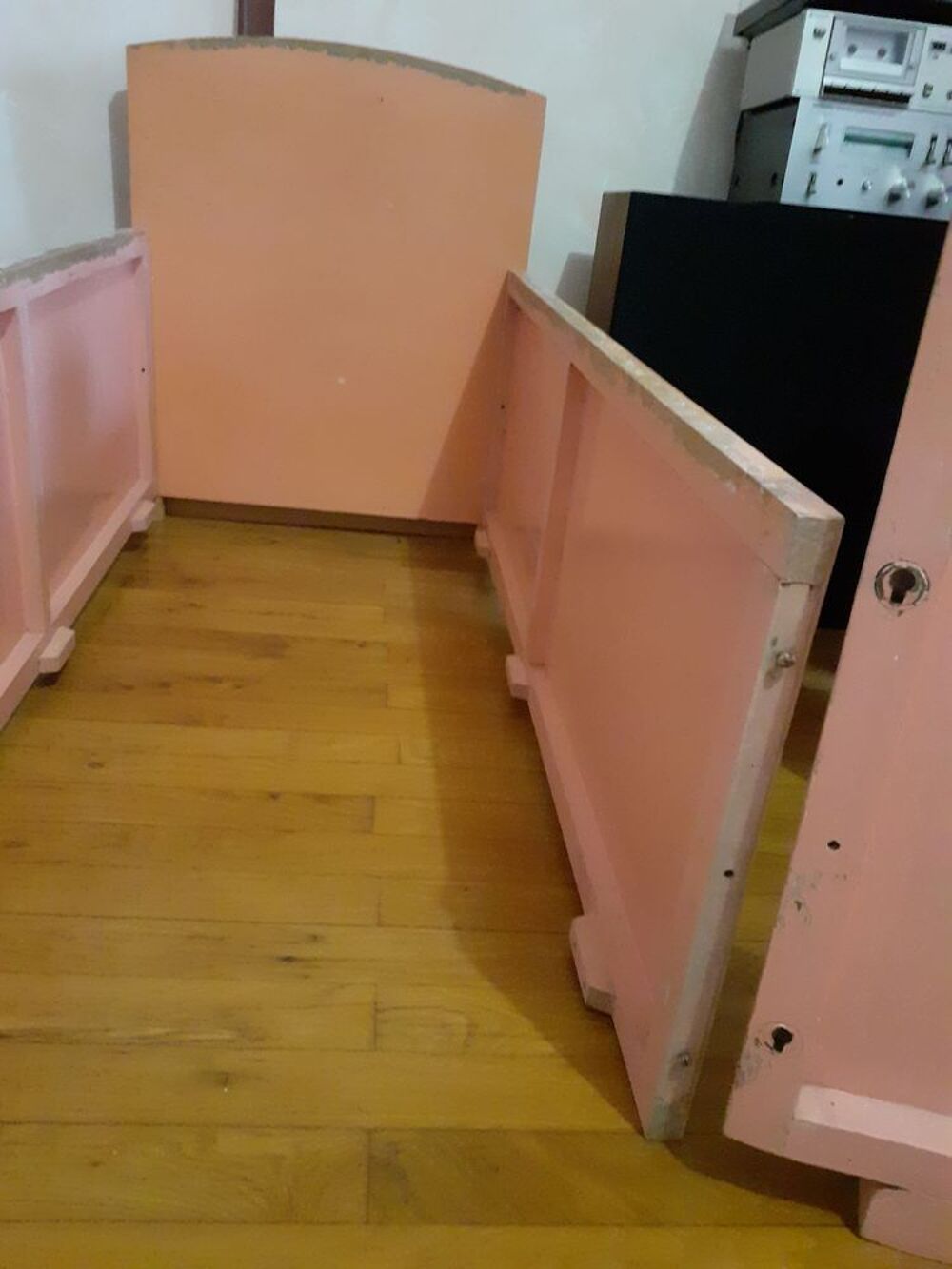 Petit Lit Bois Vintage Ann&eacute;e 50. Mobilier enfants