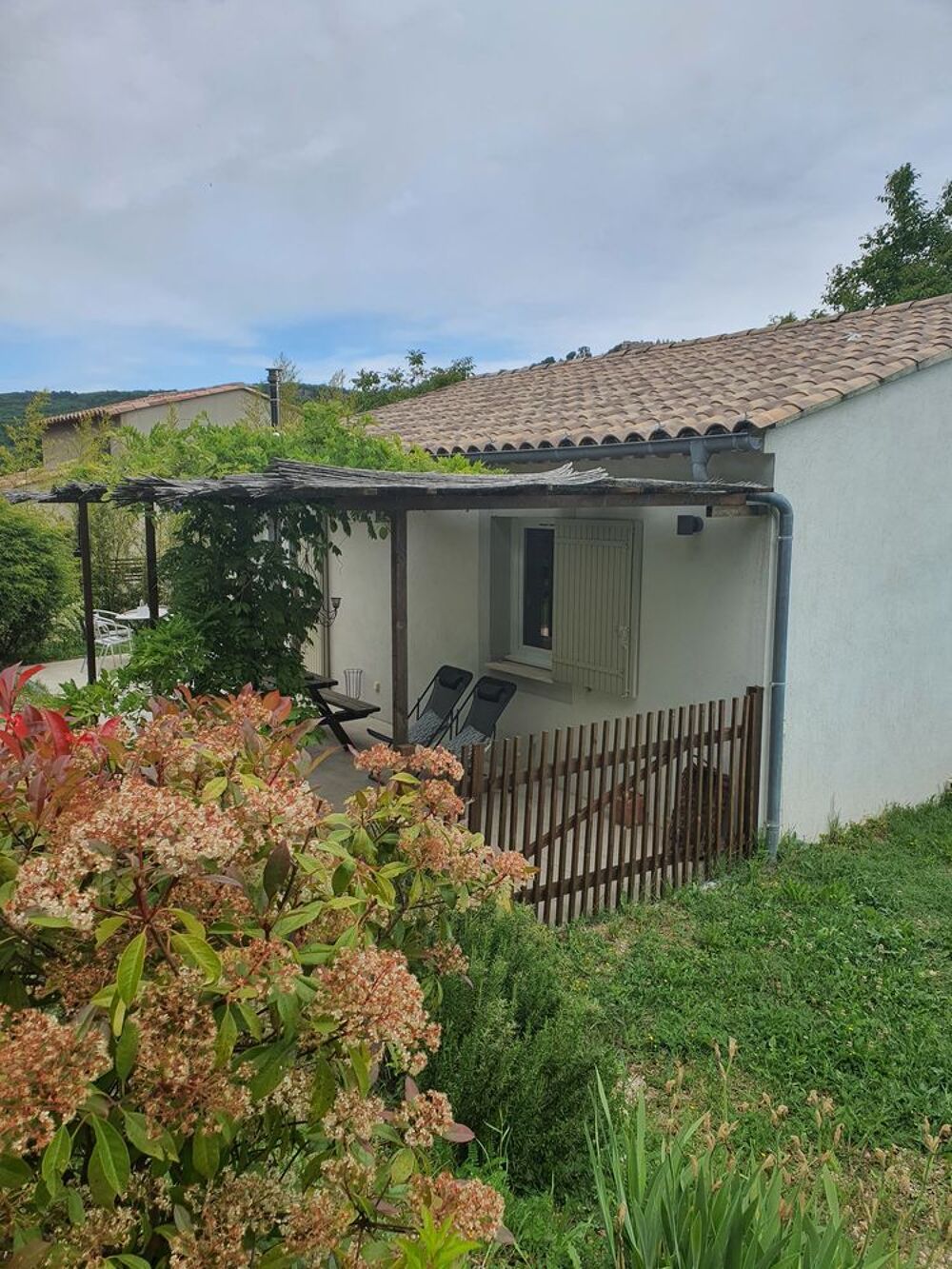 Location Maison Logement 2p RDC pour 2 p du 1/11/26 au 31/03/27 Saint-martin-de-castillon