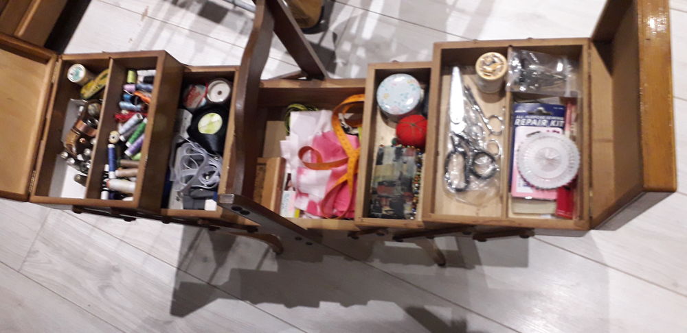 Meuble de coutures vintage Meubles