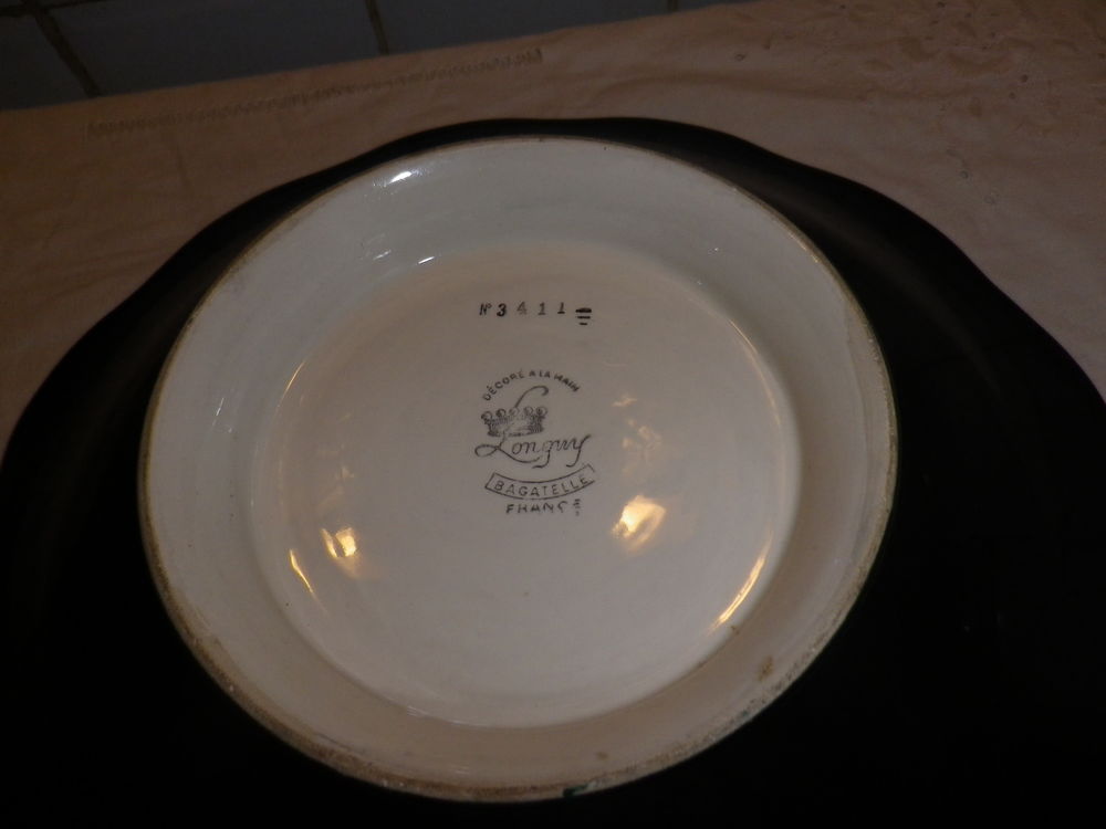 GRAND PLAT OU CORBEILLE A FRUIT SIGN&Eacute; LONGWY - MOD&Egrave;LE BAGATE Décoration