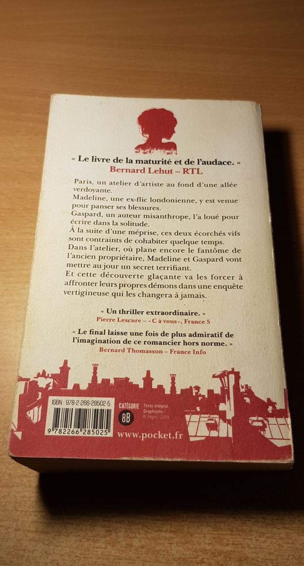 livre roman 
Un Appartement &Agrave; Paris&nbsp;- guillaume musso
Livres et BD