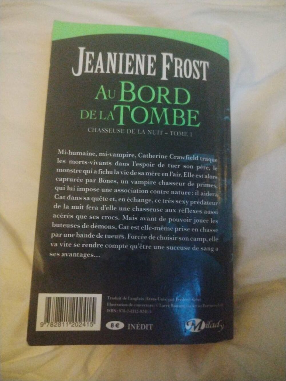 livre au bord de la tombe Livres et BD