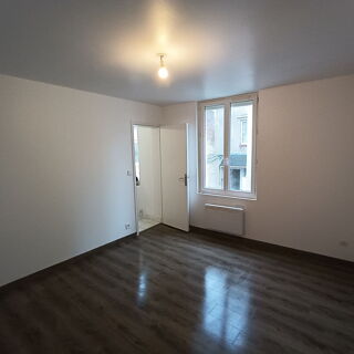  Appartement à louer 1 pièce 35 m²