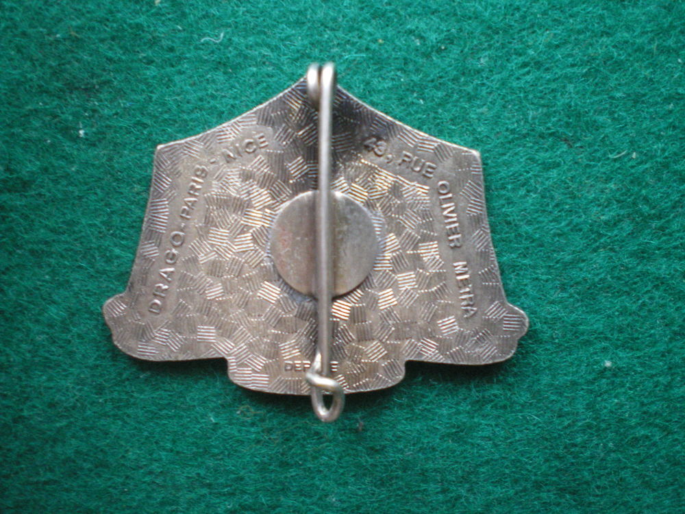 Insigne de Sant&eacute; - 2&deg; Section d'Infirmiers Militaires. 