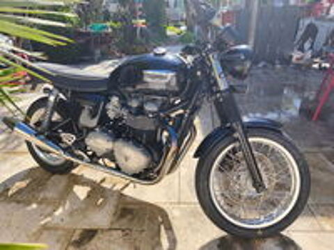 TRIUMPH 2013 occasion 17200 Royan