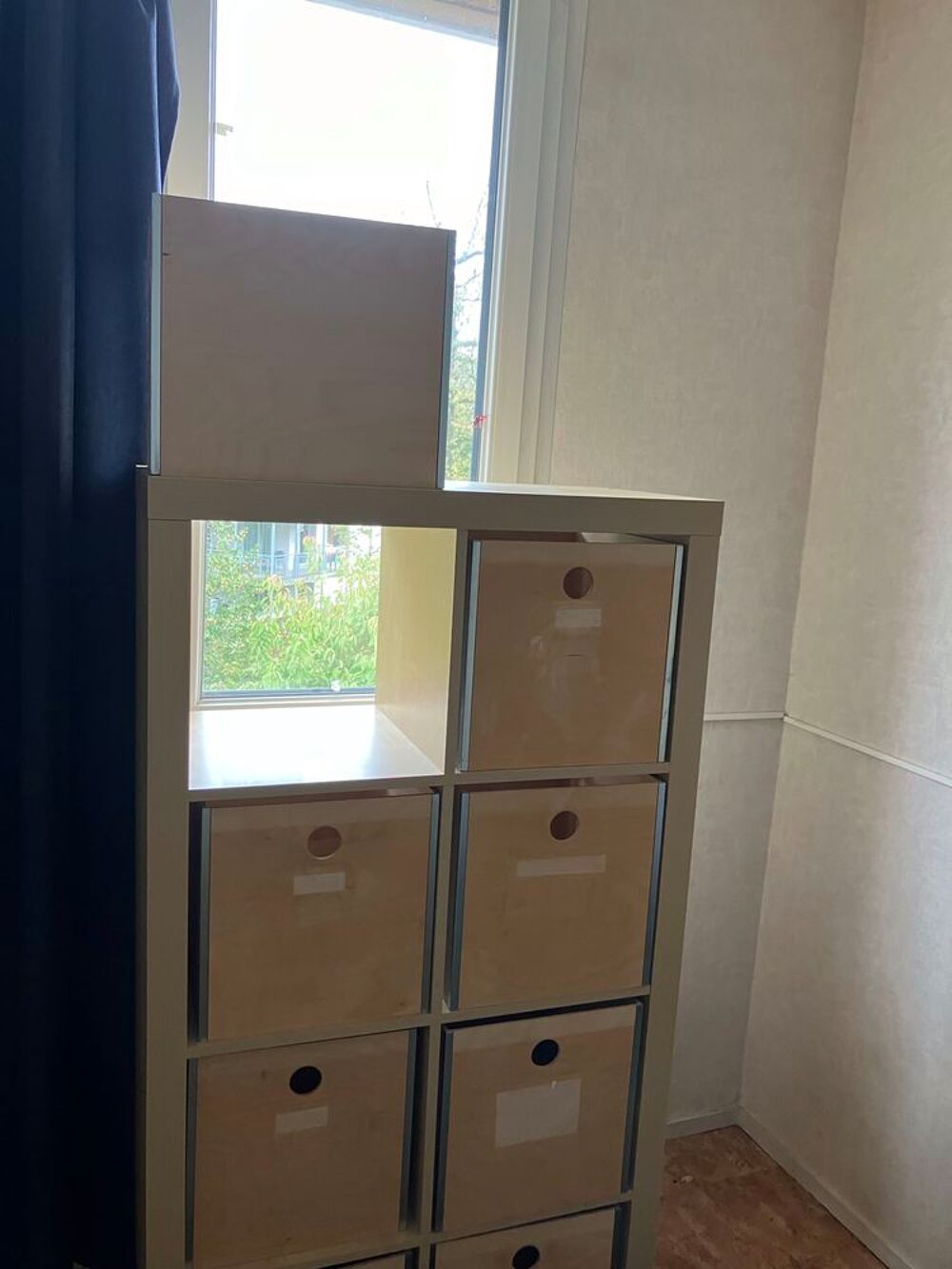 meuble de rangement avec 8 casiers. H 1,70m larg 90cm. Tr&egrave;s solide, pratique, fonctionnel m Meubles