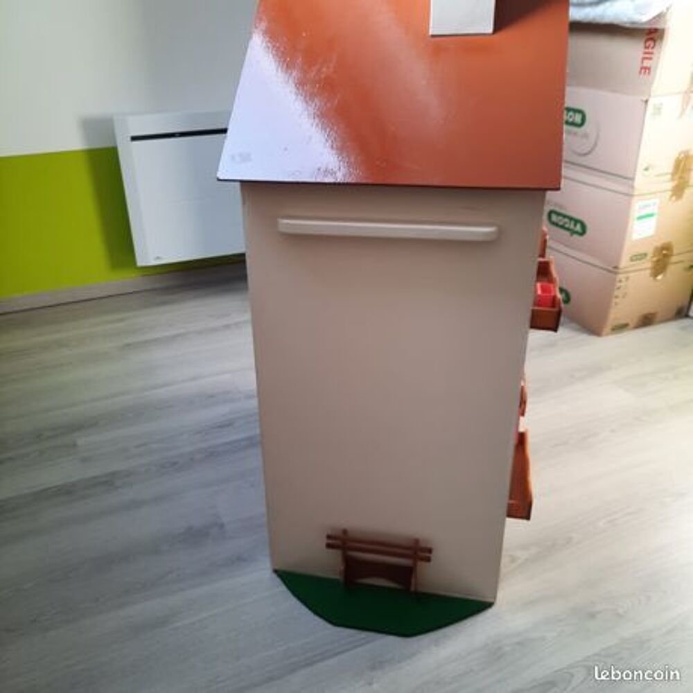 R&eacute;alis&eacute;e par un &eacute;b&eacute;niste , Maison de poup&eacute;e en bois Jeux / jouets