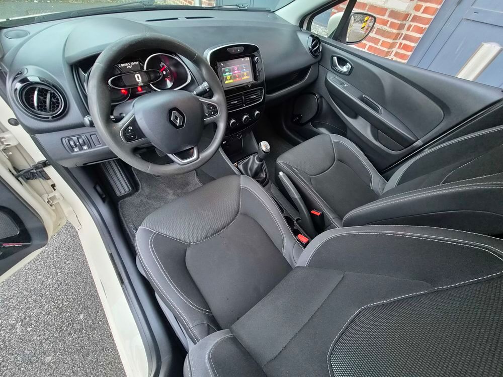 Clio IV Estate Clio Estate IV 1.2 16V 75 Zen 2016 occasion 59223 Roncq