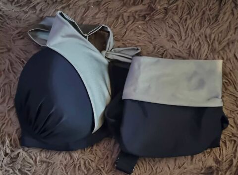 Maillot de bain 2 pièces T46. 100C 20 Oullins (69)