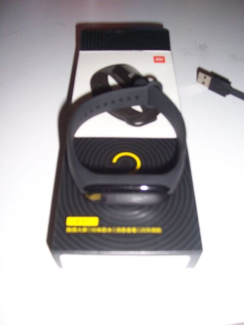 willful  montre connect�e mixte  neuf 30 Soullans (85)