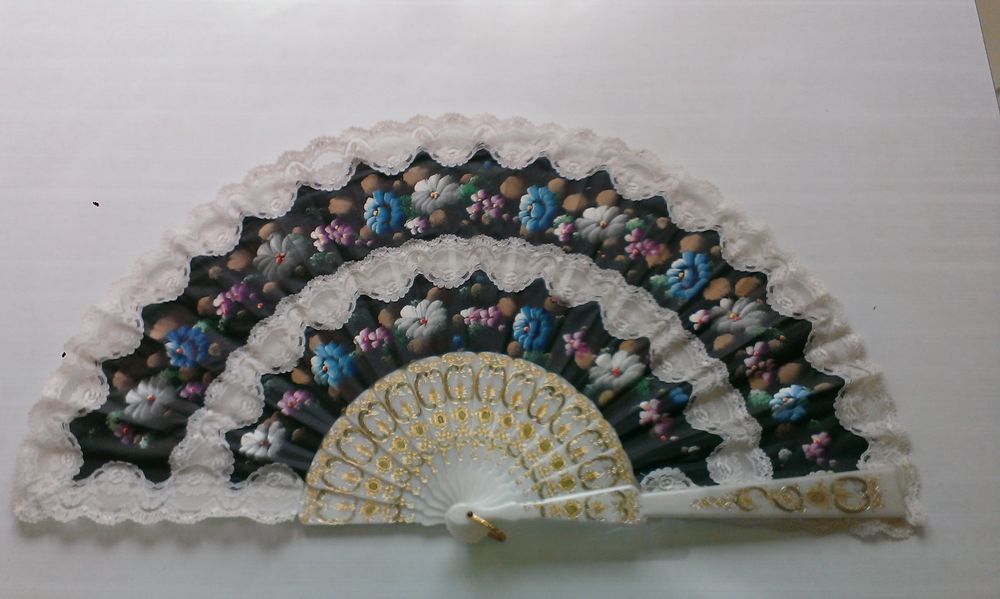 Eventails dentelle Dcoration