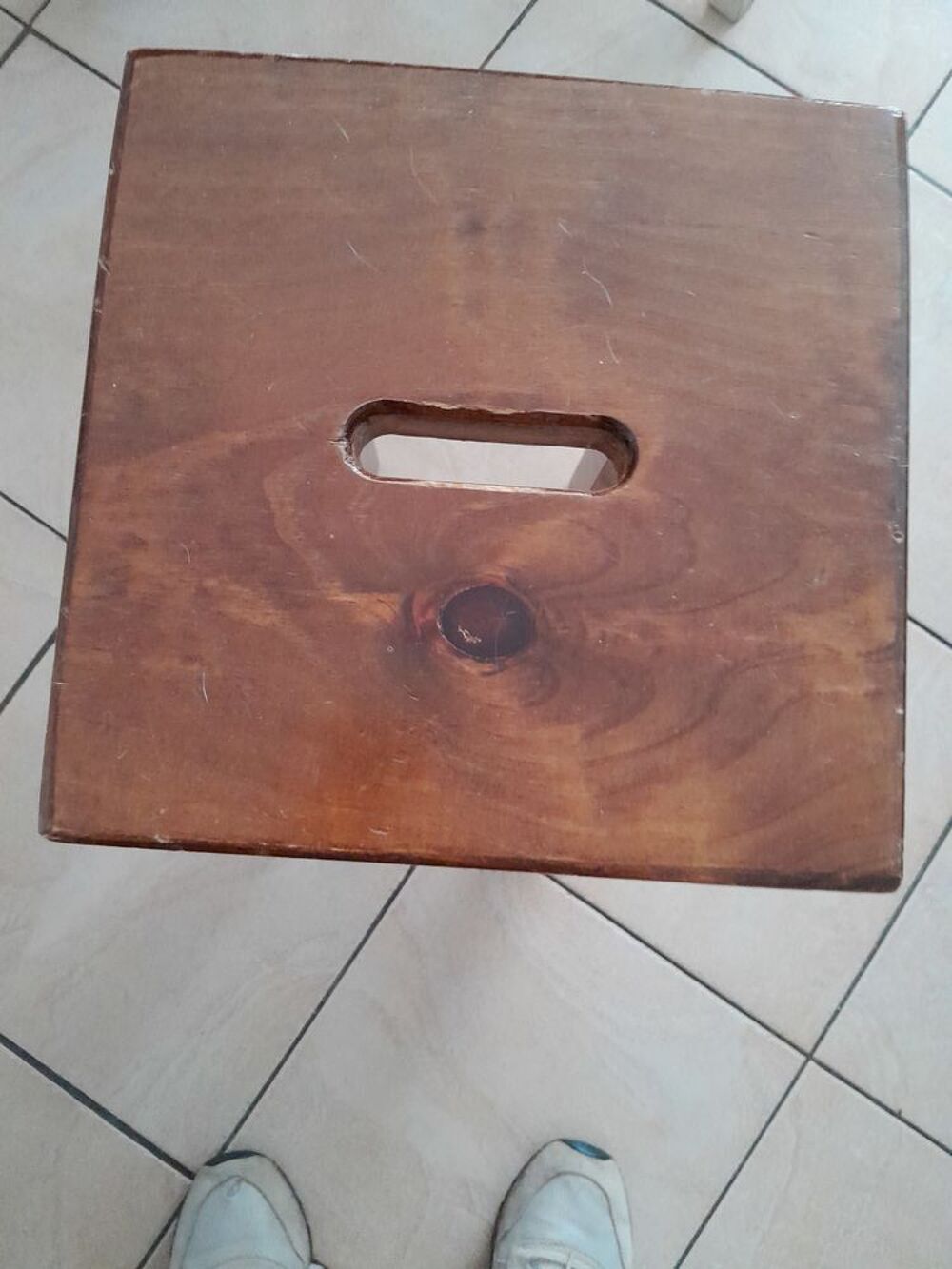TABOURET EN BOIS Meubles