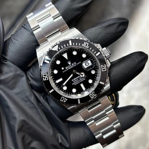 Rolex Submariner sur Palais de Justice, Toulouse Toulouse (31)