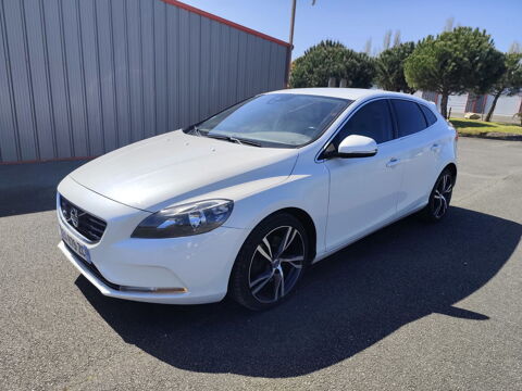 Volvo v40 D3 150 Momentum Geartronic A