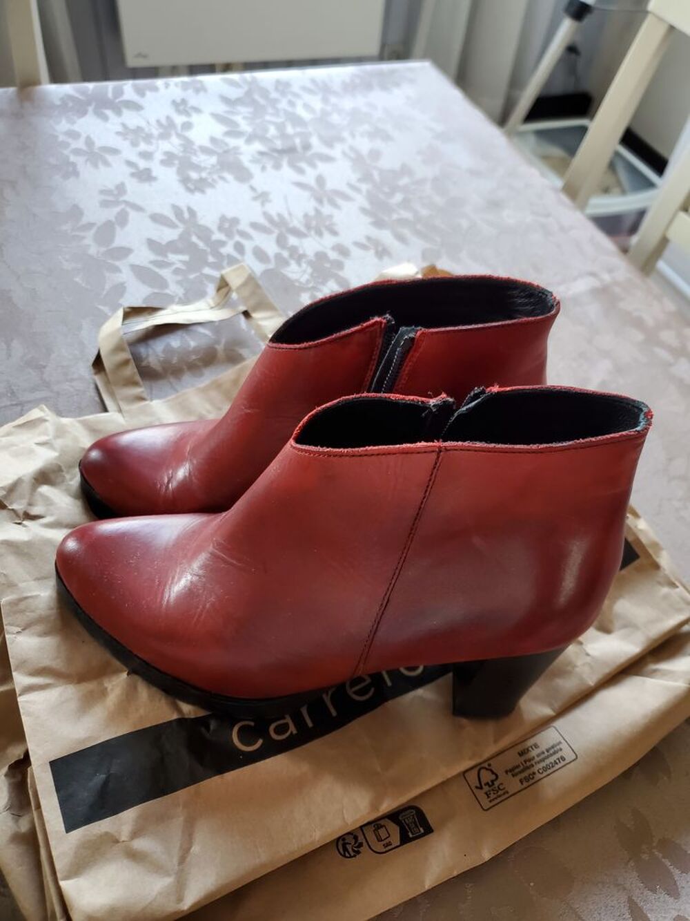 Bottines rouge/bordeau pointure 38 Chaussures