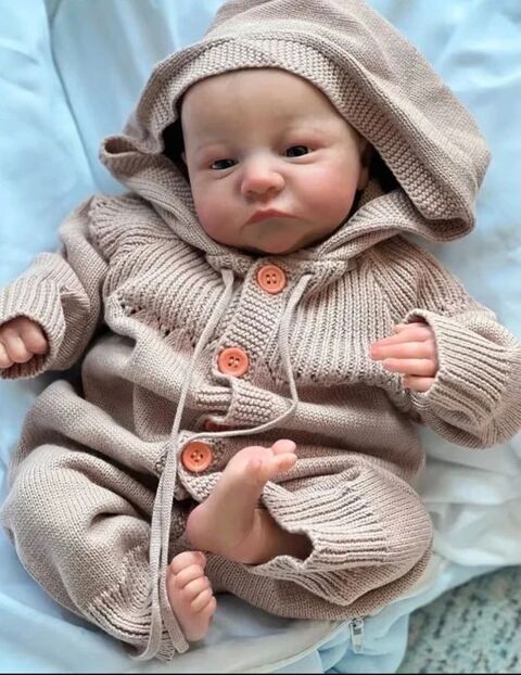 CHERCHE DAME FAISANT DU TRICOT 0 85770 Velluire