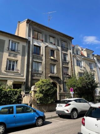  Appartement à louer 2 pièces 54 m²