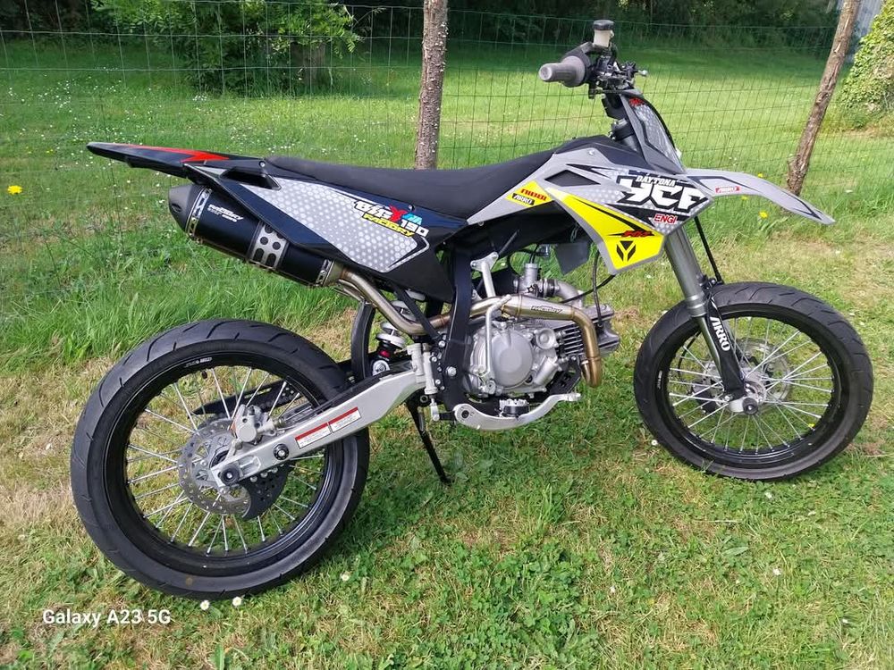 YCF 2025 occasion 56190 Lauzach