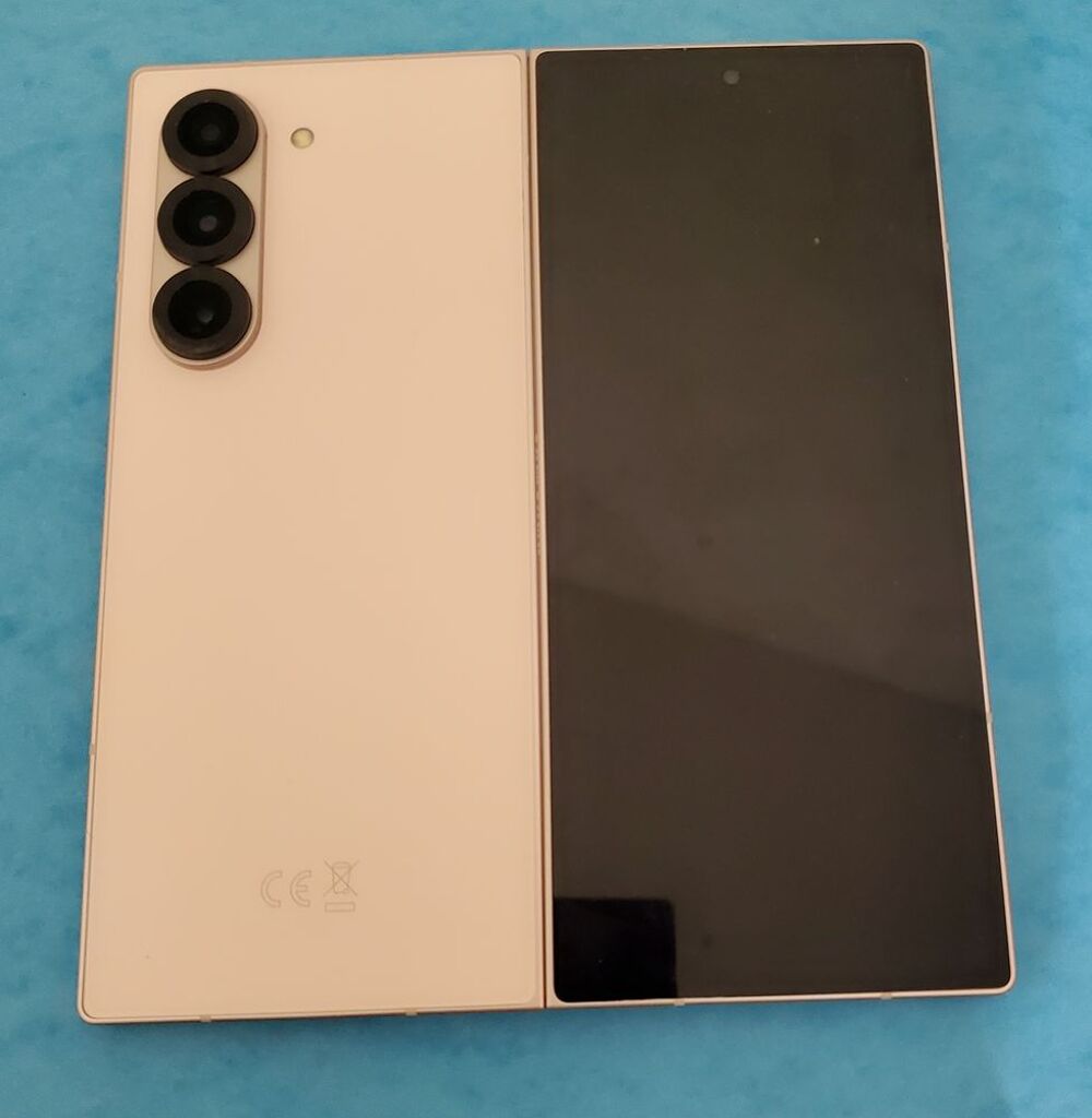 Samsung Galaxy Z Fold 6 - 256 Go - Rose - Parfait &eacute;tat Téléphones et tablettes