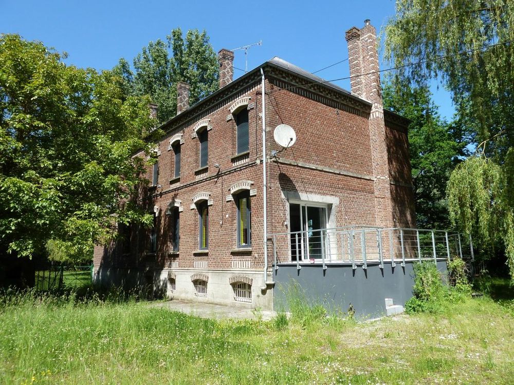 Maison 5 pièces 233 m² · à Honnecourt-sur-Escaut · 233 m² · 471 600 €
