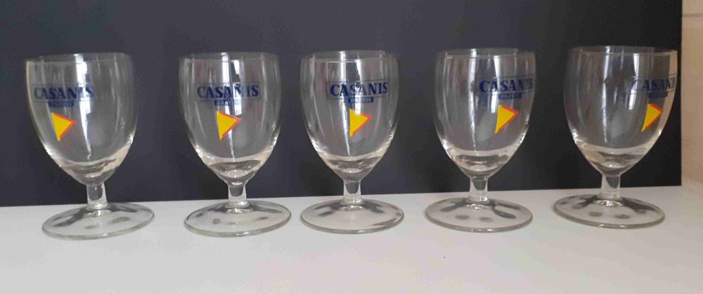 Verres Casanis originaux ? verres &agrave; pied Décoration