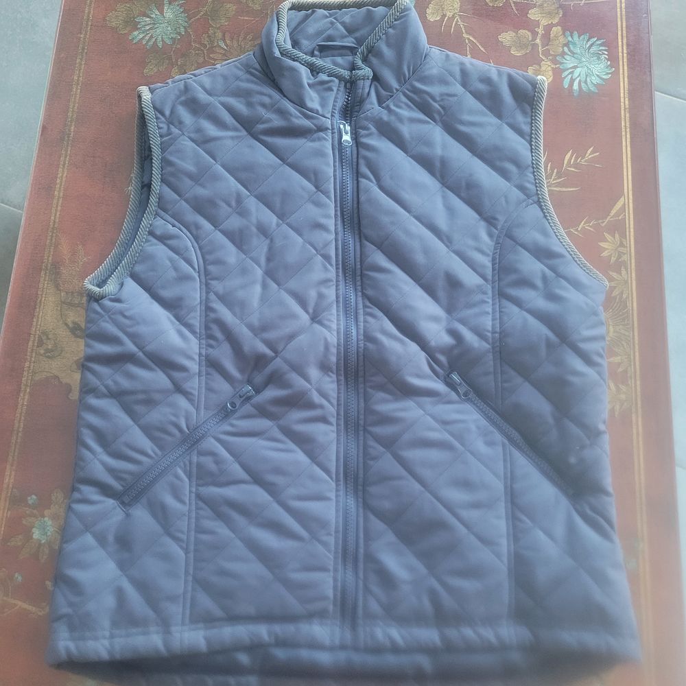 DOUDOUNES / VESTES Vêtements