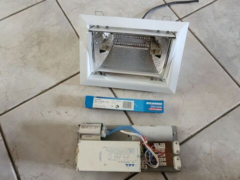 projecteur alogene pour aquarium de mre 300 Le Quesnoy (59)