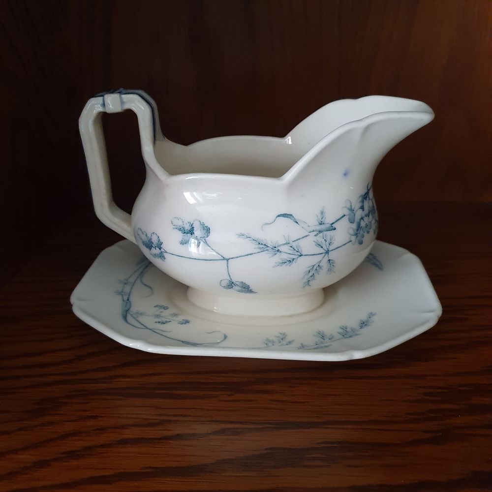 service de vaisselle en faience Paul Souli&eacute; Bordeaux Cuisine