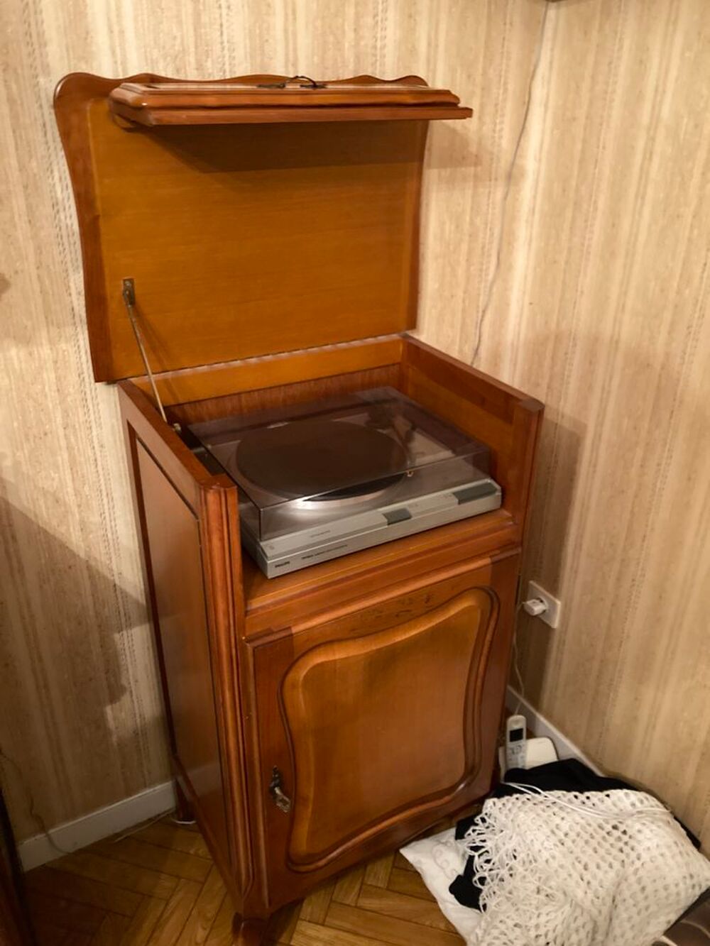 Meuble chaine Hi FI Meubles