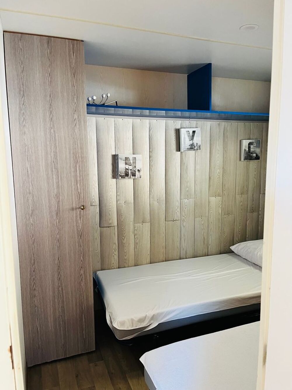   MOBIL HOME 4 PERSONNES CAMPING 4 étoiles à HYERES Provence-Alpes-Côte d'Azur, Hyères (83400)