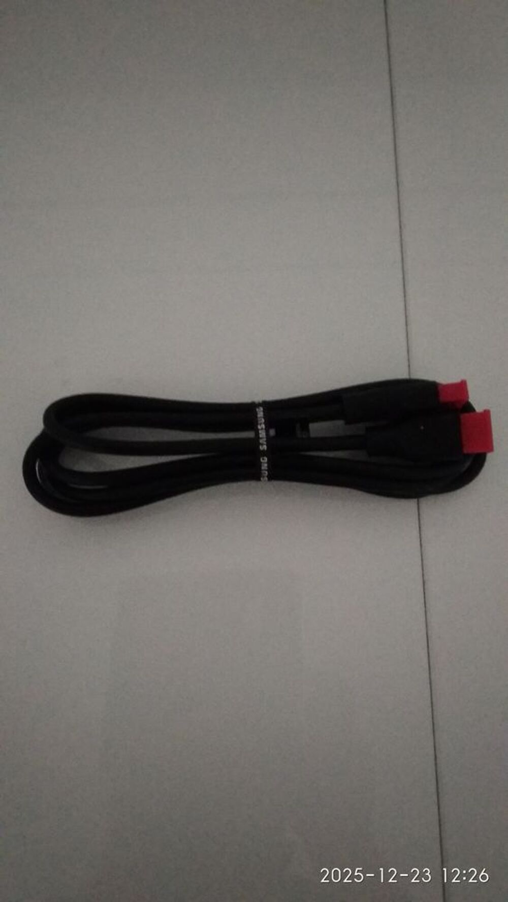 TV Thomson 32HU5253W Photos/Video/TV