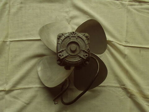 moteur d �vaporateur ou condenseur 15 Dom�rat (03)