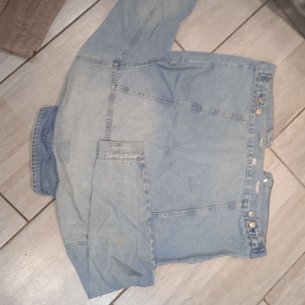 Veste jean marque Pull &amp; Bear Taille L 100% coton Vêtements