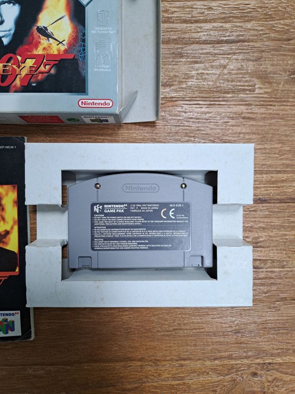 Jeu N64 GoldenEye complet en bo&icirc;te Consoles et jeux vidéos