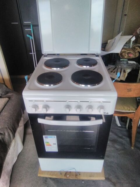 Cuisini�re 220 Limoges (87)