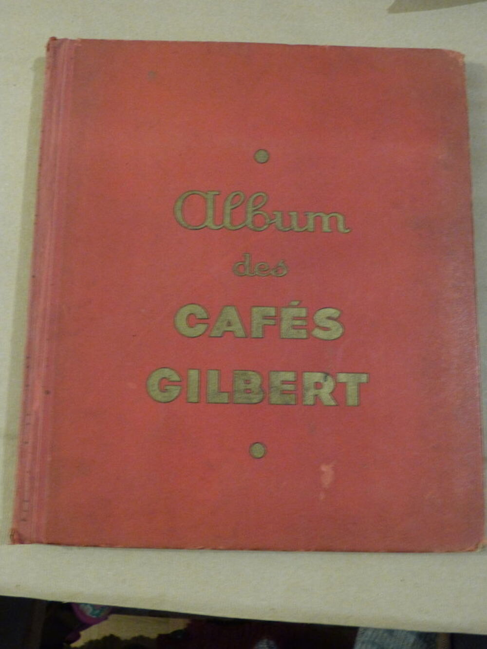 album images DES CAFES GILBERT Livres et BD