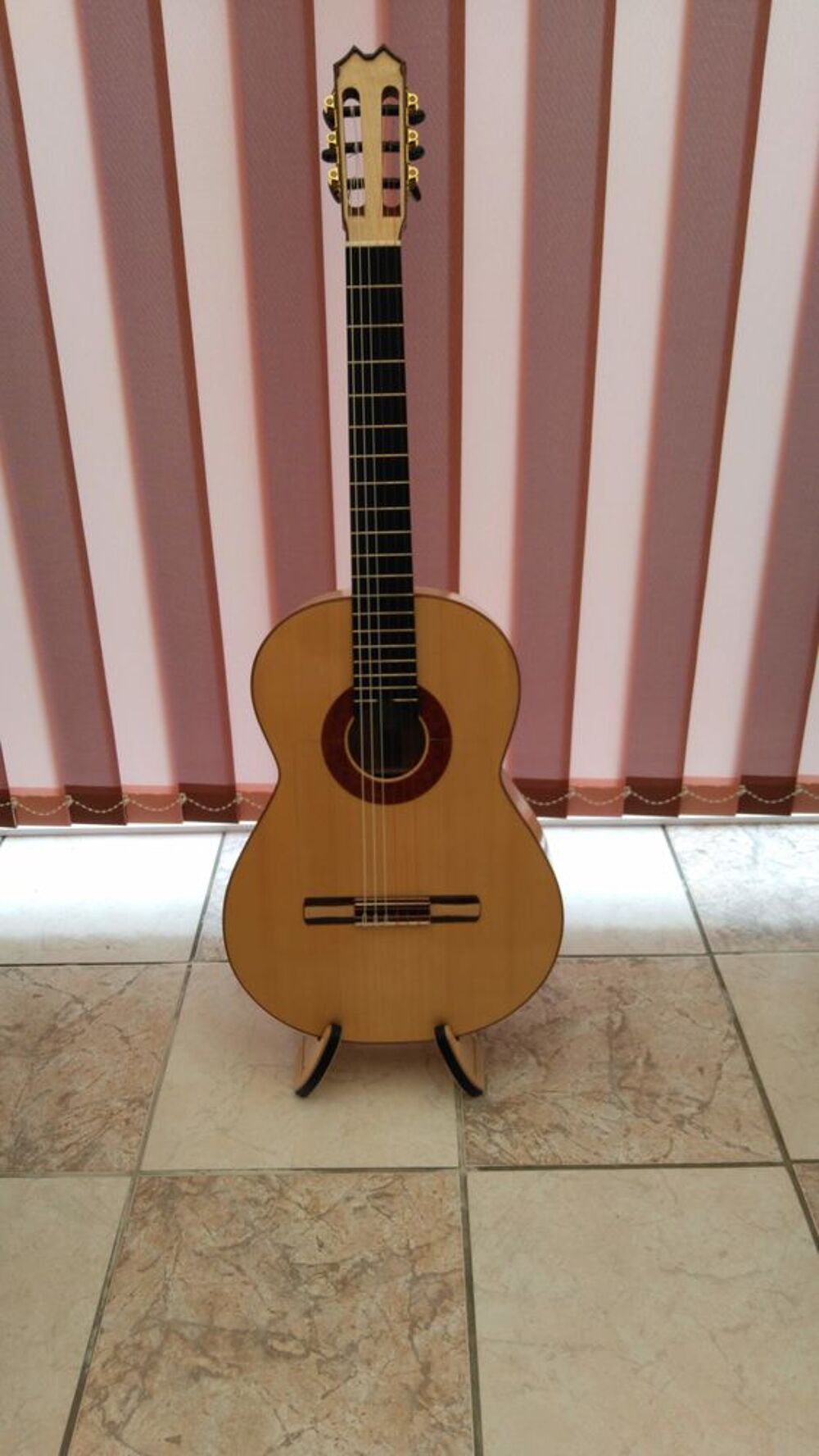 Guitare nylon N&deg; 36 &quot;Sp&eacute;cial&quot; 2020 du Luthier Mickael LOPEZ Instruments de musique