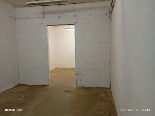 Location Autre local de stockage rangement de 35 m2 dans un espace sécurisé Saint-benoît