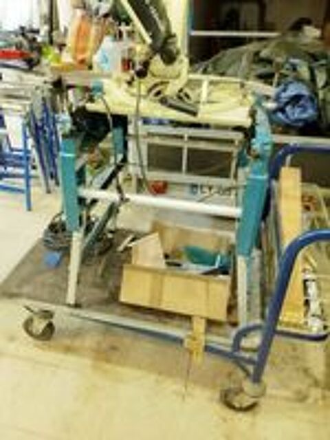   scie a onglet makita LF 1000 