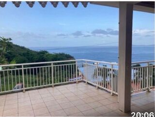  Appartement à louer 4 pièces 180 m²