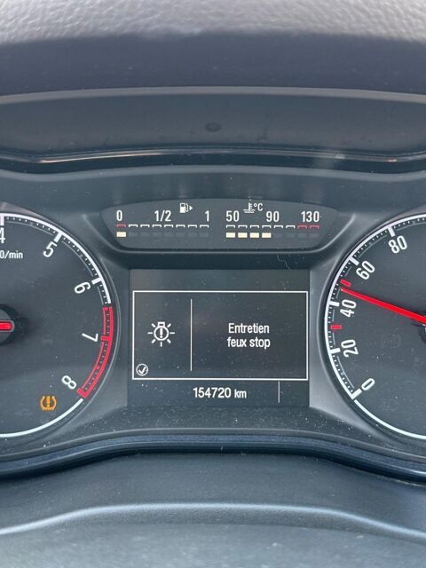 Opel corsa E 1.4 essence